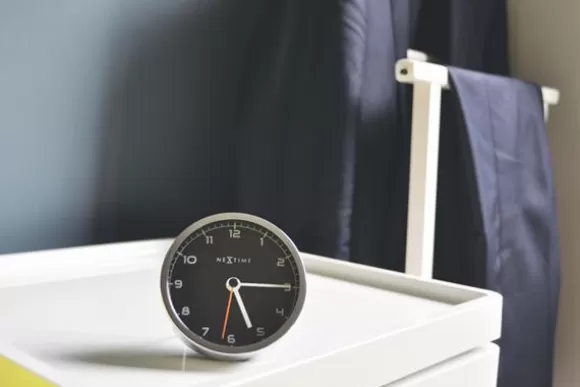 Nextime Company Alarm Herätyskello 5194ZW* Pöytäkellot | Herätyskellot